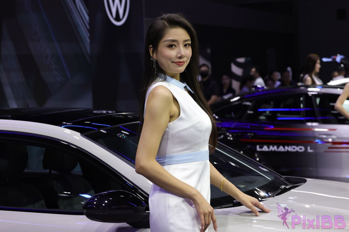 Featured Street Photography Works No.5566 Collection of models at Volkswagen booth PixiBB.COM 1396