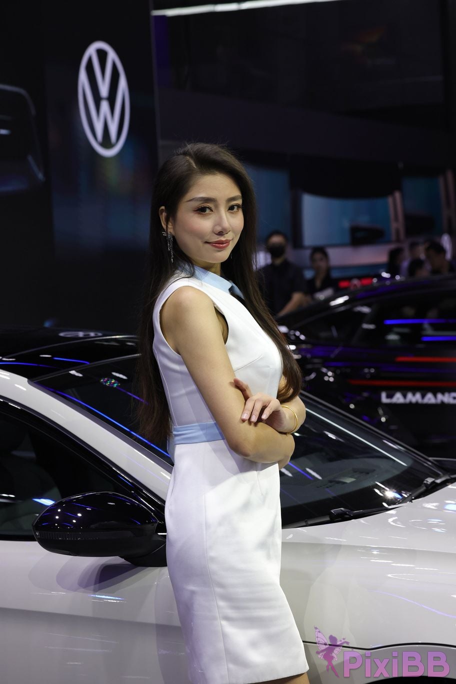 Featured Street Photography Works No.5566 Collection of models at Volkswagen booth PixiBB.COM 1400