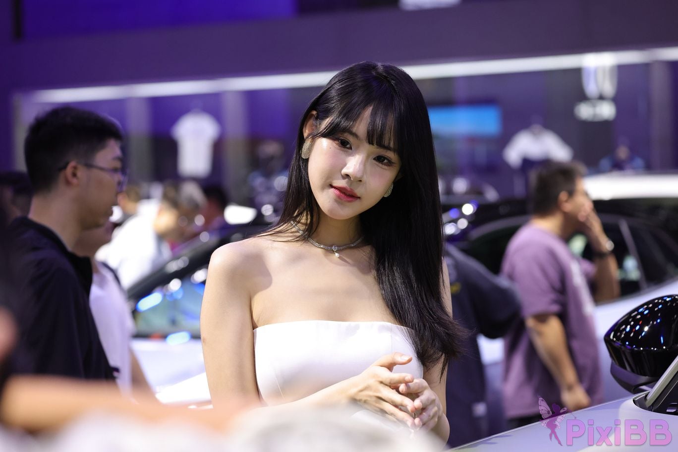 Featured Street Photography Works No.5566 Collection of models at Volkswagen booth PixiBB.COM 385