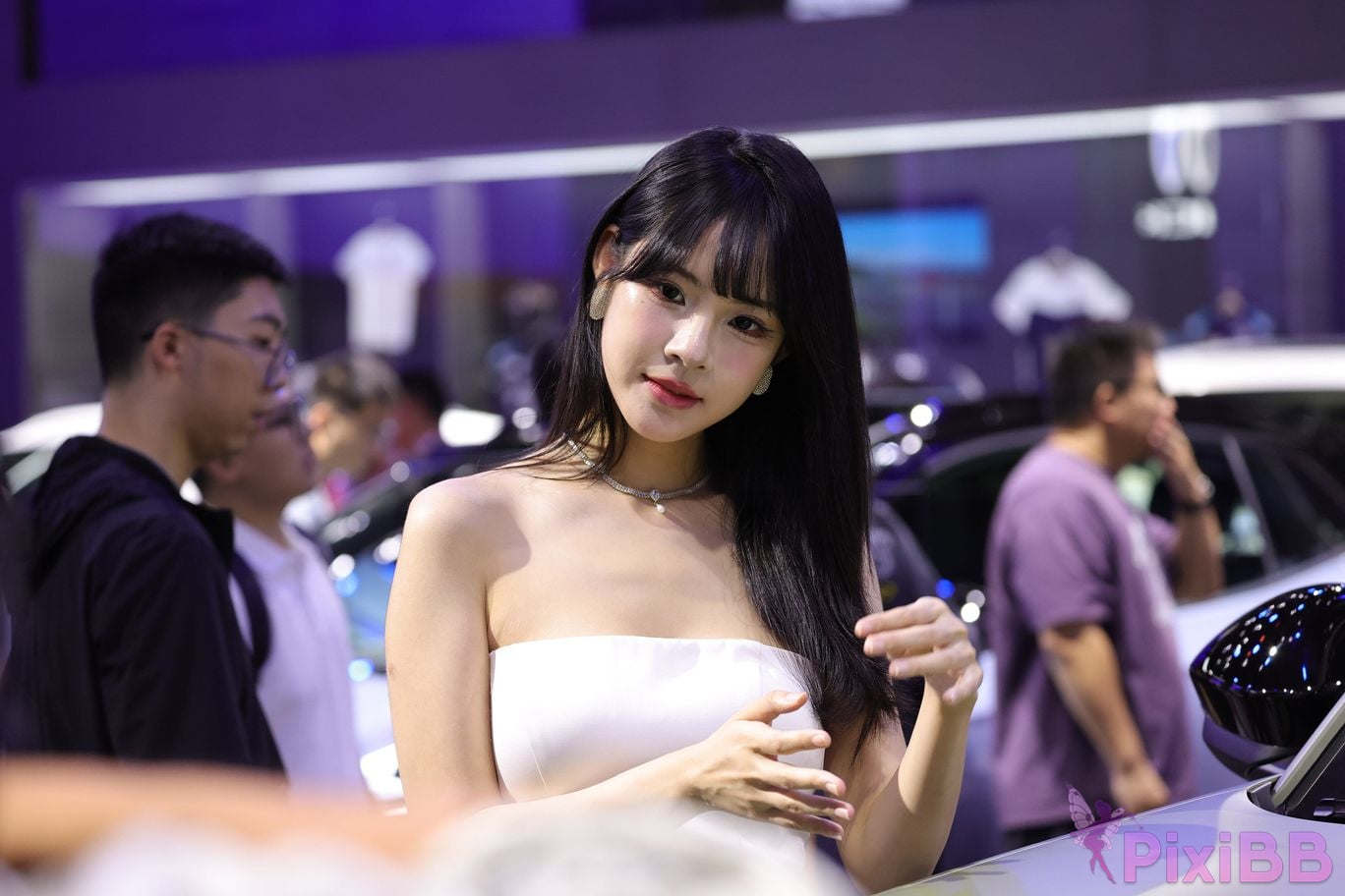 Featured Street Photography Works No.5566 Collection of models at Volkswagen booth PixiBB.COM 390