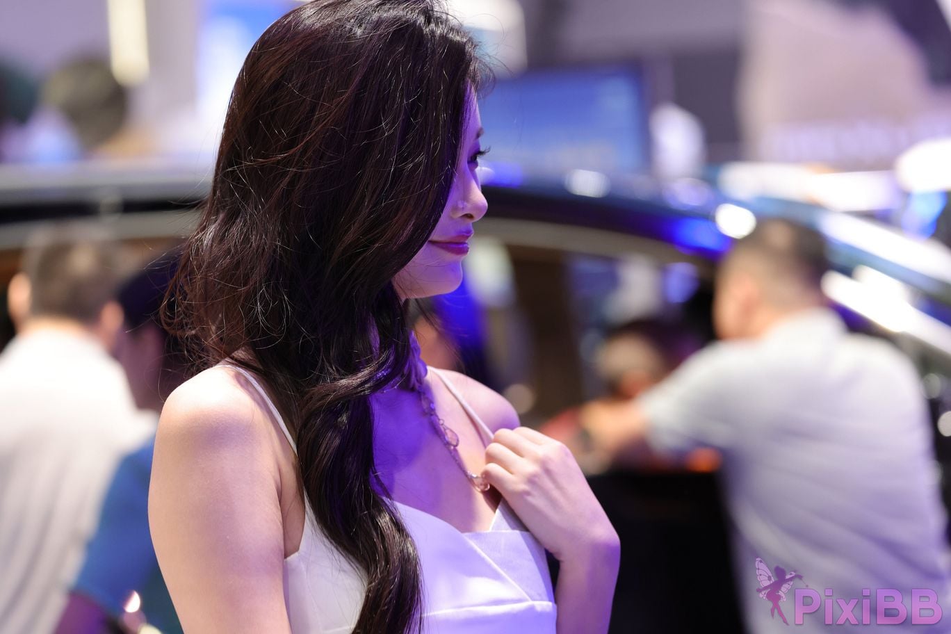 Featured Street Photography Works No.5566 Collection of models at Volkswagen booth PixiBB.COM 828