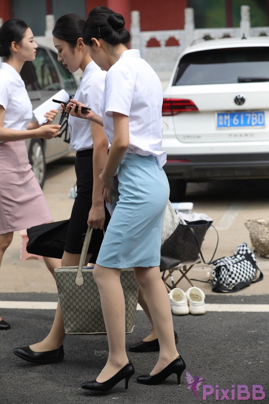 Featured Street Photography Works No.5570 flight attendant college student PixiBB.COM 021