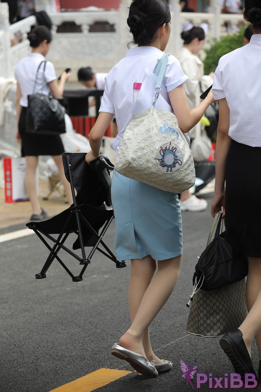 Featured Street Photography Works No.5570 flight attendant college student PixiBB.COM 031