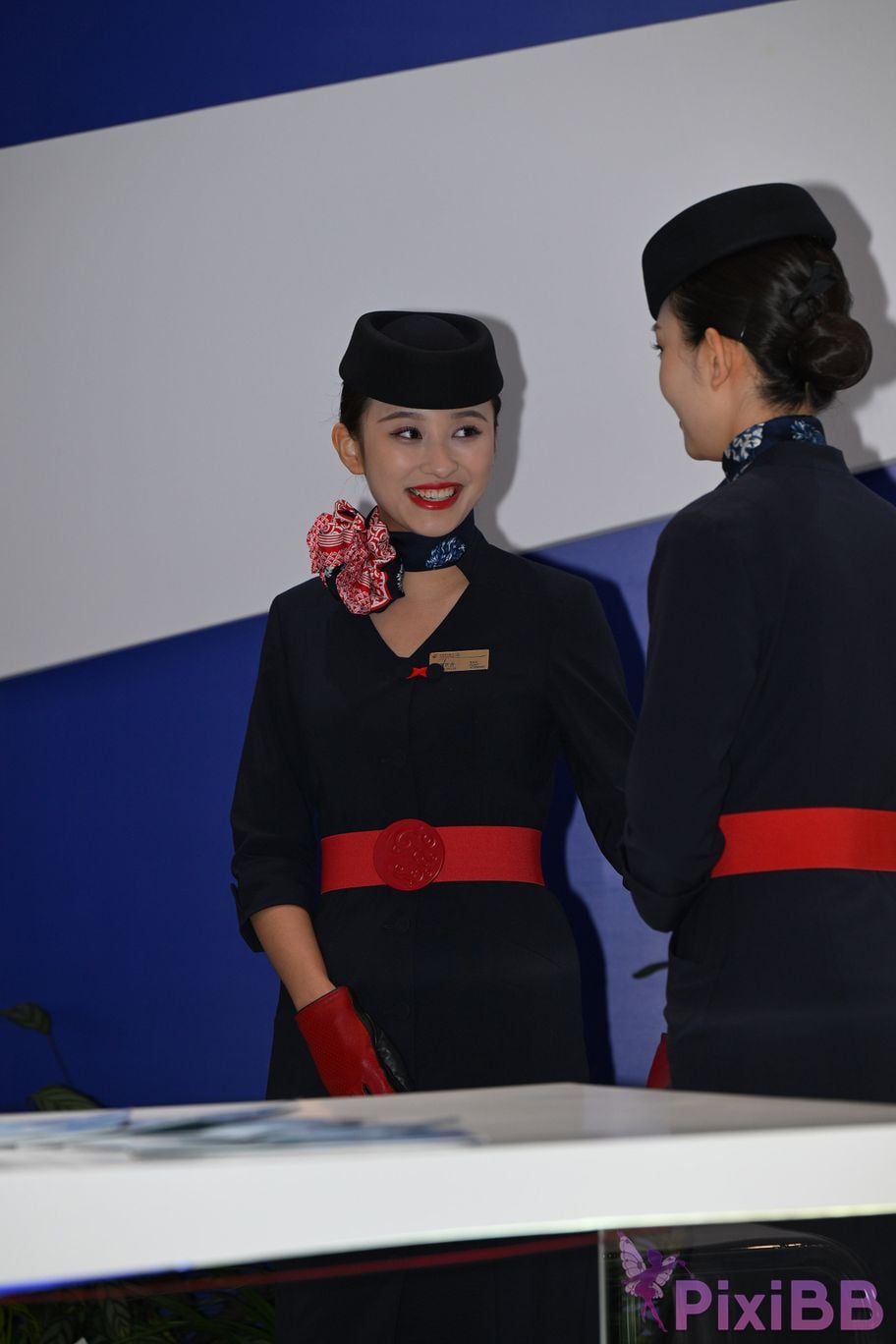 Featured Street Photography Works No.5586 China Eastern Airlines stewardess PixiBB.COM 023