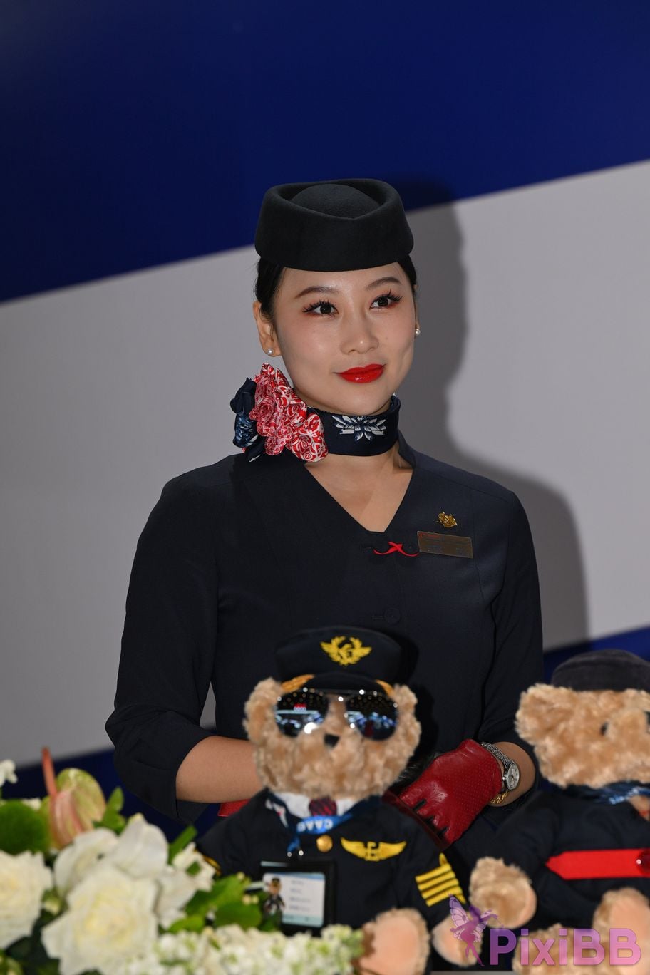 Featured Street Photography Works No.5586 China Eastern Airlines stewardess PixiBB.COM 033