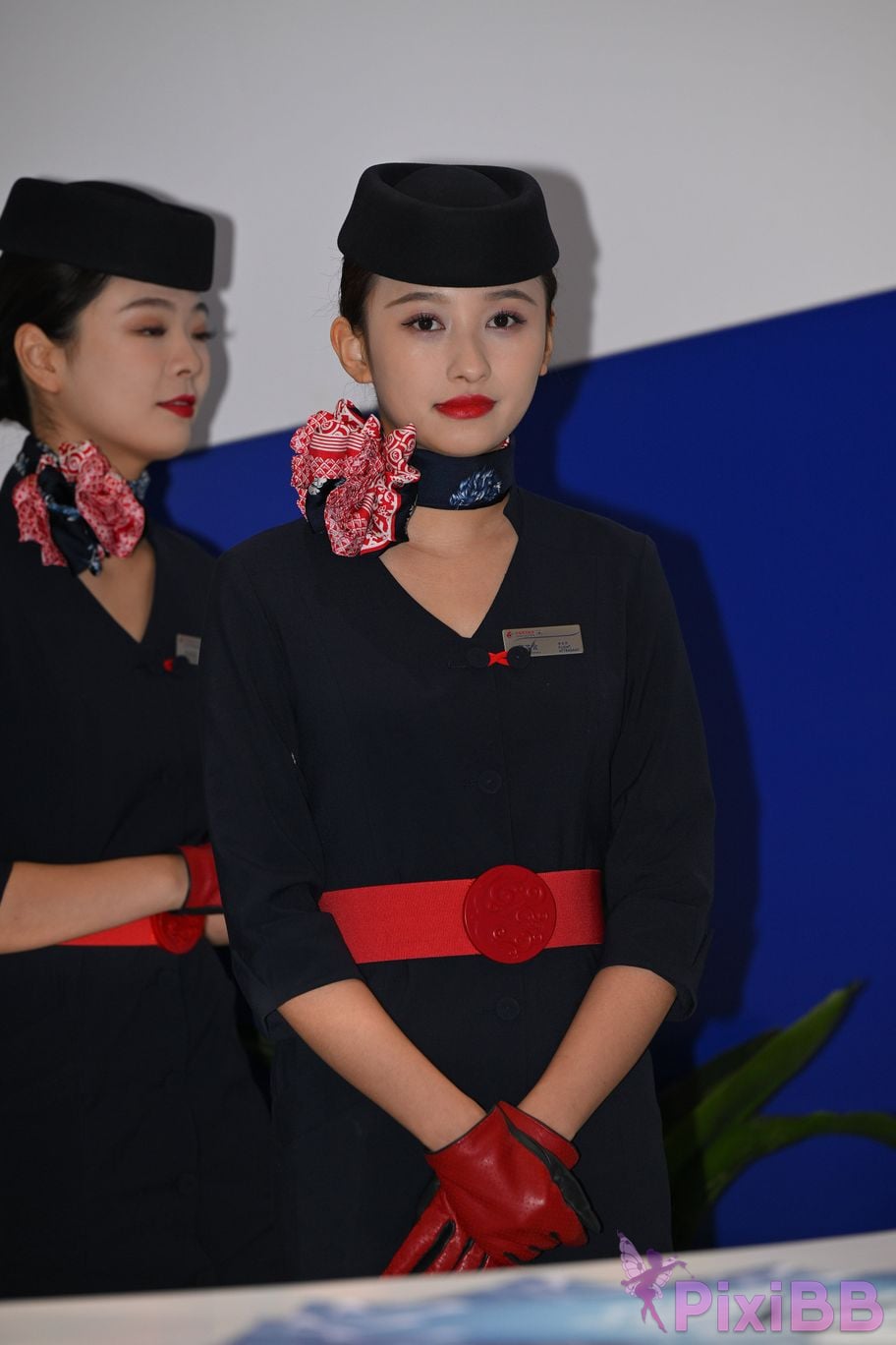 Featured Street Photography Works No.5586 China Eastern Airlines stewardess PixiBB.COM 037