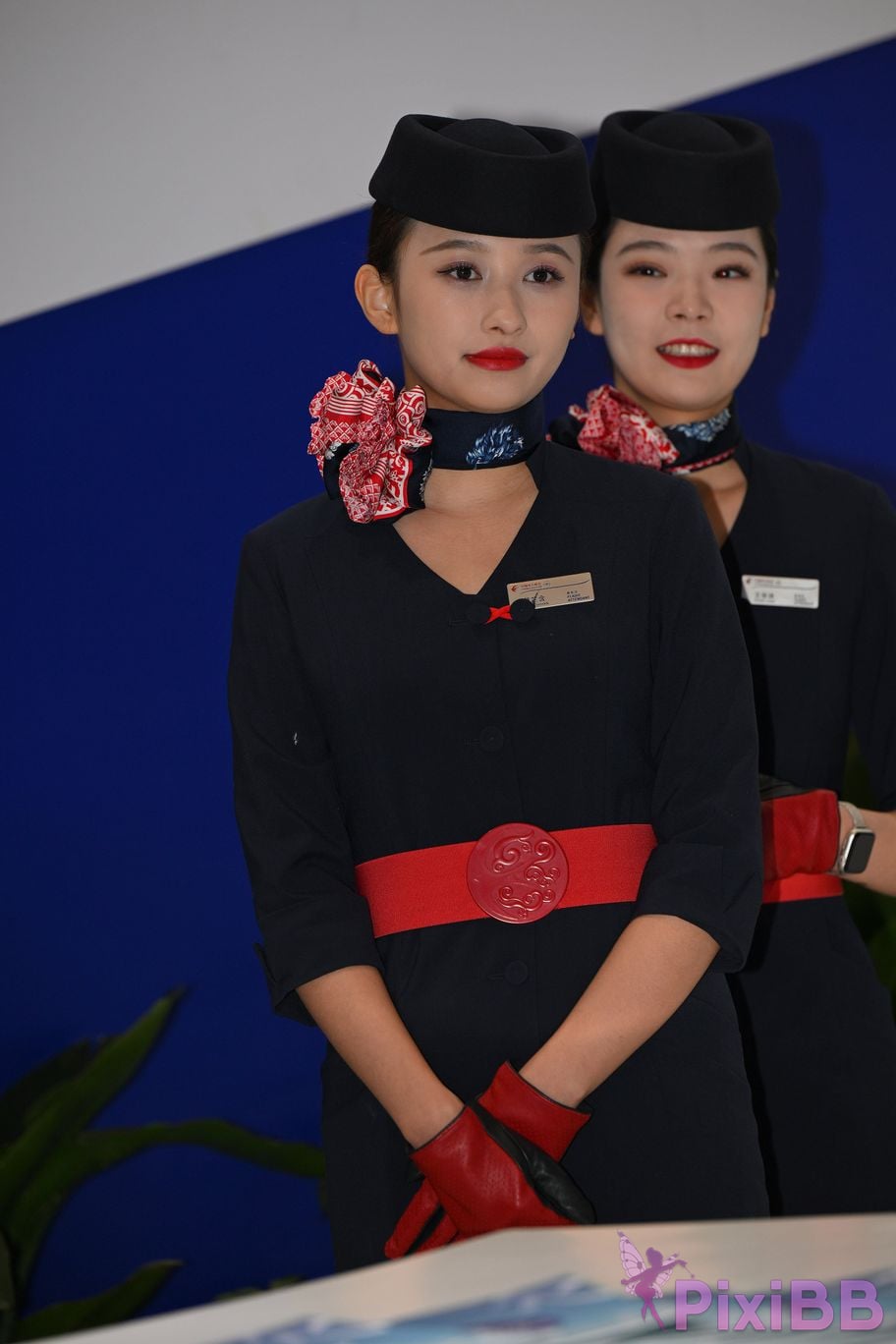 Featured Street Photography Works No.5586 China Eastern Airlines stewardess PixiBB.COM 052