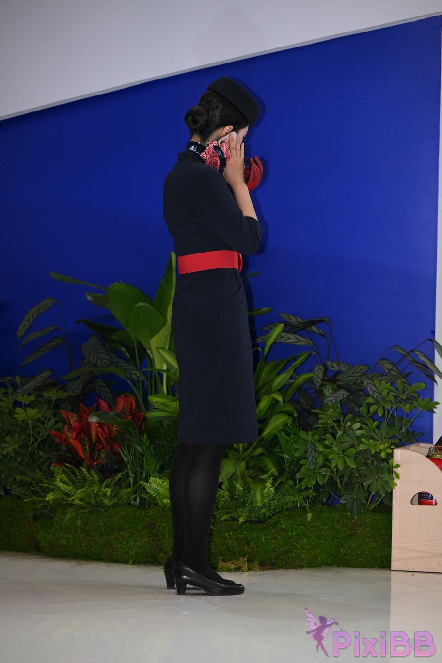 Featured Street Photography Works No.5586 China Eastern Airlines stewardess PixiBB.COM 063