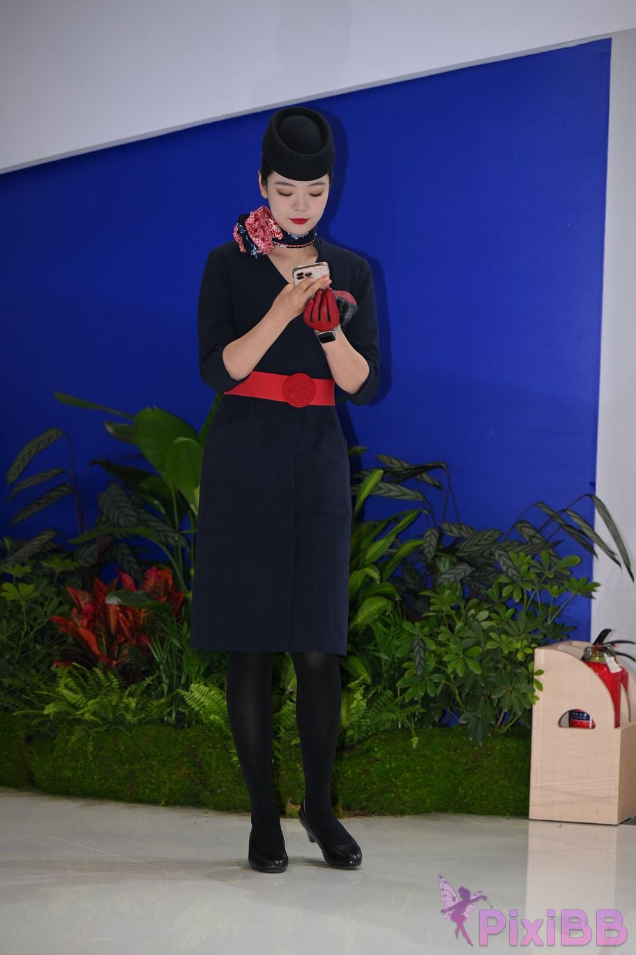 Featured Street Photography Works No.5586 China Eastern Airlines stewardess PixiBB.COM 068