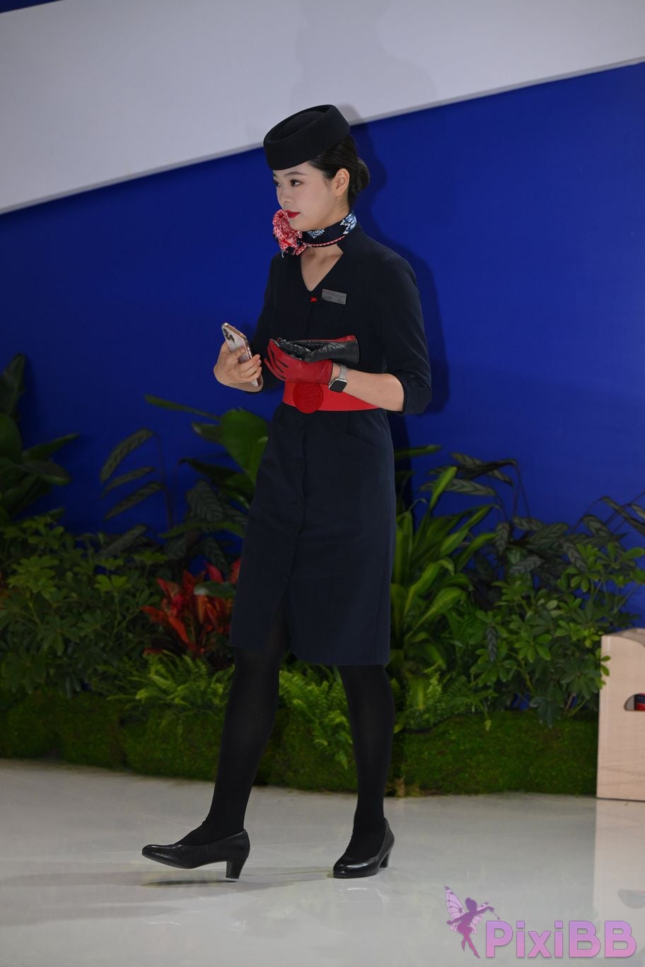 Featured Street Photography Works No.5586 China Eastern Airlines stewardess PixiBB.COM 072