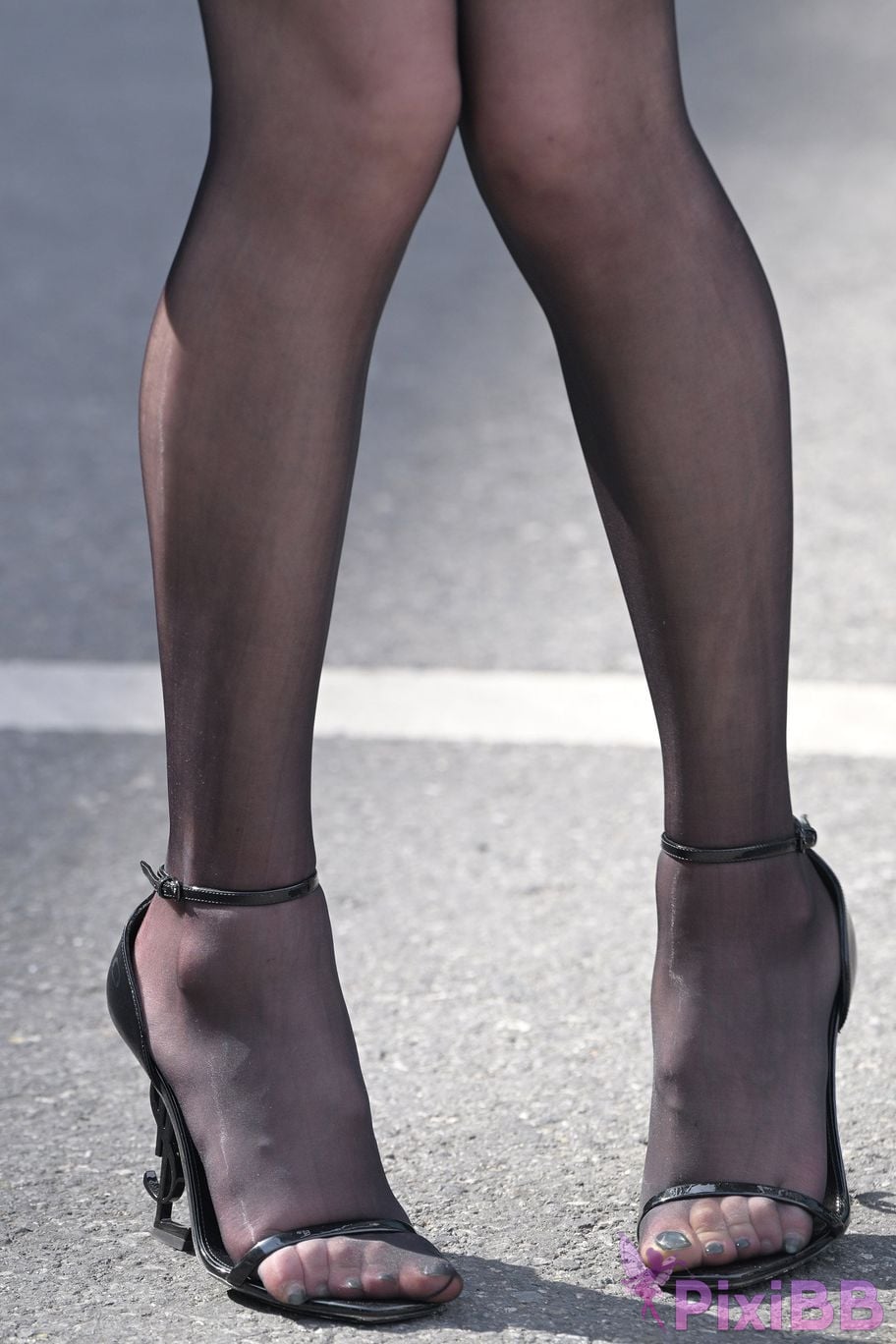 Featured Street Photography Works No.5588 Seductive black stockings OL PixiBB.COM 182