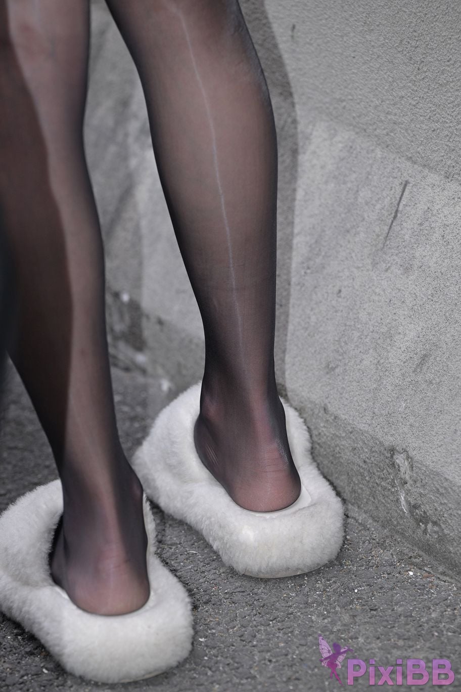 Featured Street Photography Works No.5588 Seductive black stockings OL PixiBB.COM 250