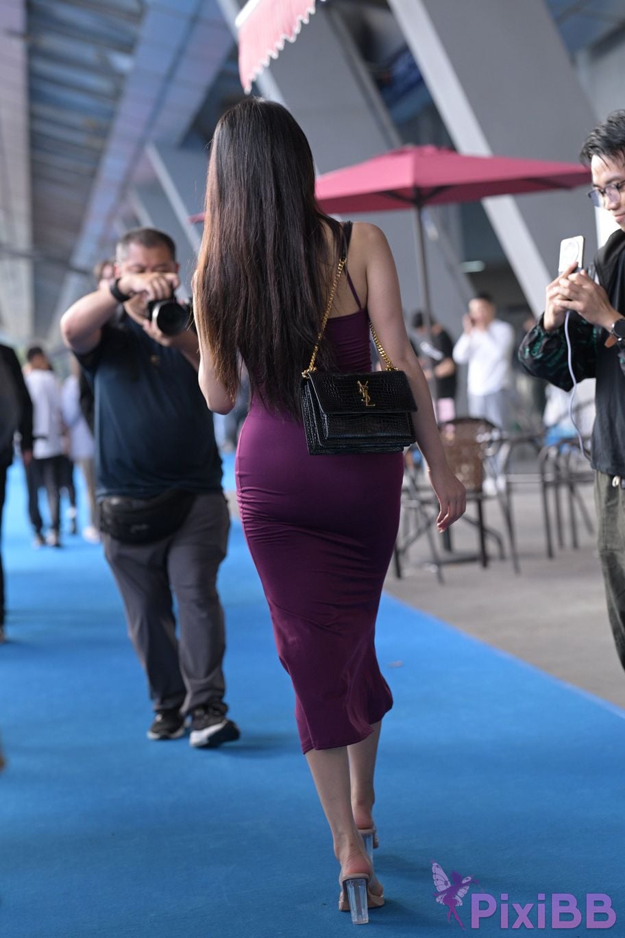Featured Street Photography Works No.5590 Purple suspender dress PixiBB.COM 090