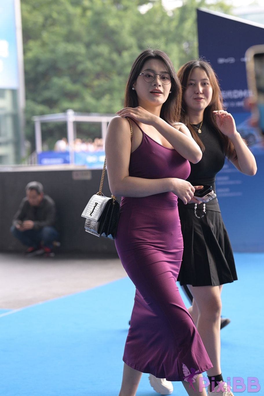Featured Street Photography Works No.5590 Purple suspender dress PixiBB.COM 103