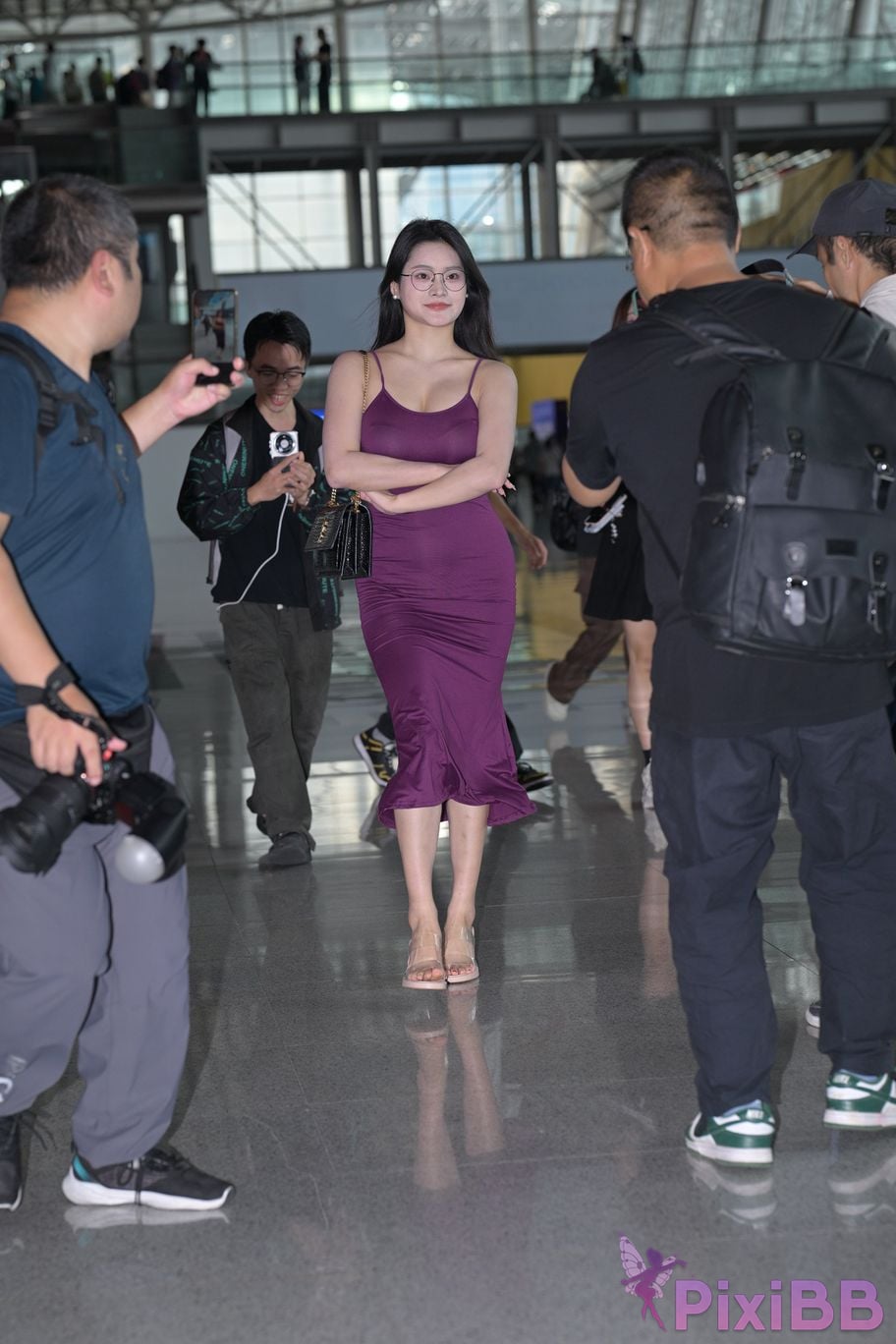 Featured Street Photography Works No.5590 Purple suspender dress PixiBB.COM 137