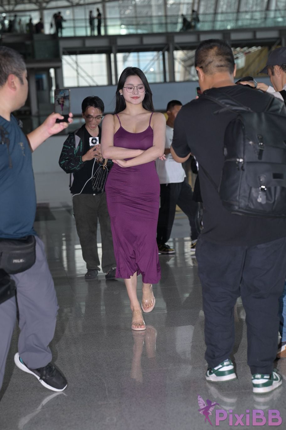 Featured Street Photography Works No.5590 Purple suspender dress PixiBB.COM 139