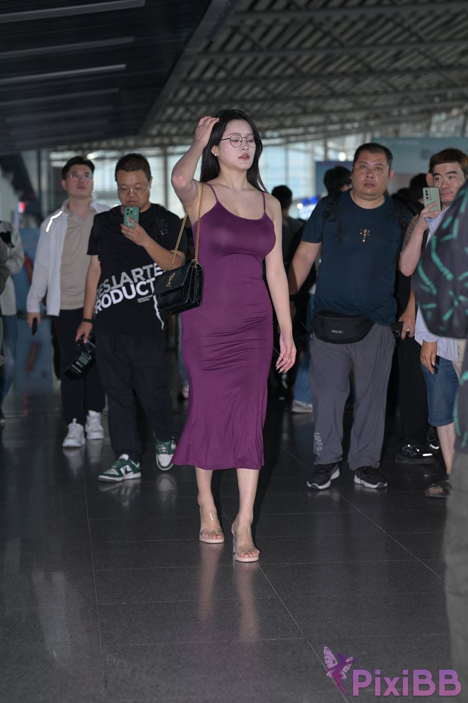 Featured Street Photography Works No.5590 Purple suspender dress PixiBB.COM 151