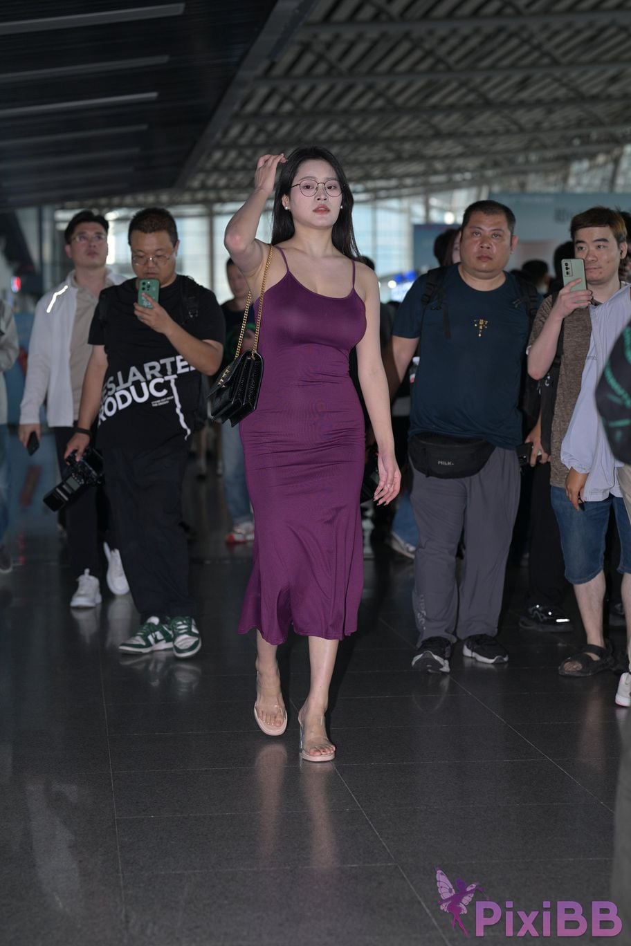 Featured Street Photography Works No.5590 Purple suspender dress PixiBB.COM 152
