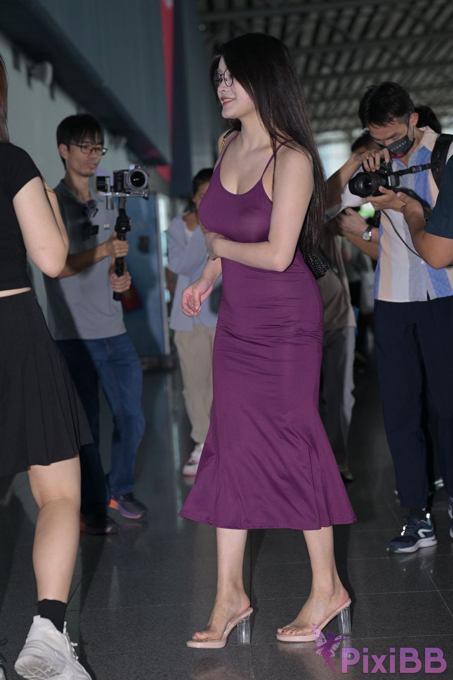 Featured Street Photography Works No.5590 Purple suspender dress PixiBB.COM 182