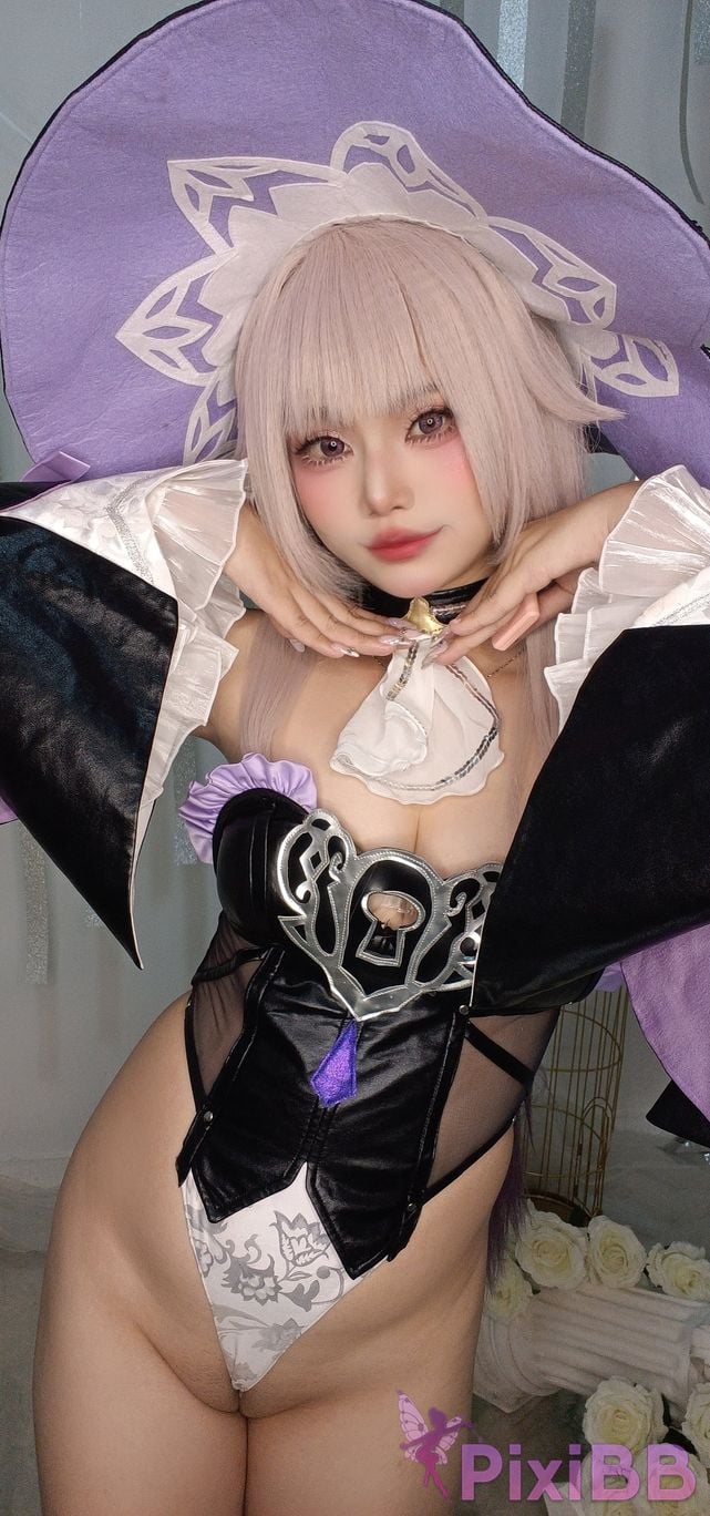 Cosplayer Miinmeow The Herta PixiBB.COM 061