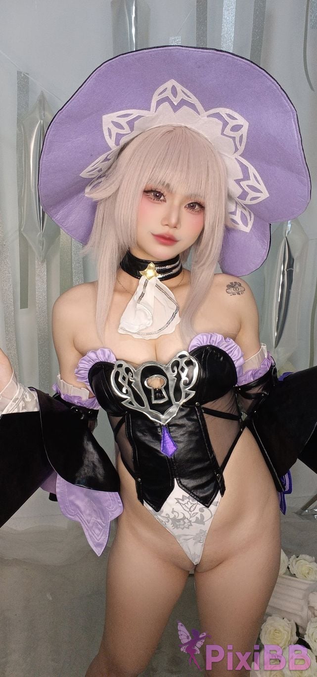 Cosplayer Miinmeow The Herta PixiBB.COM 062