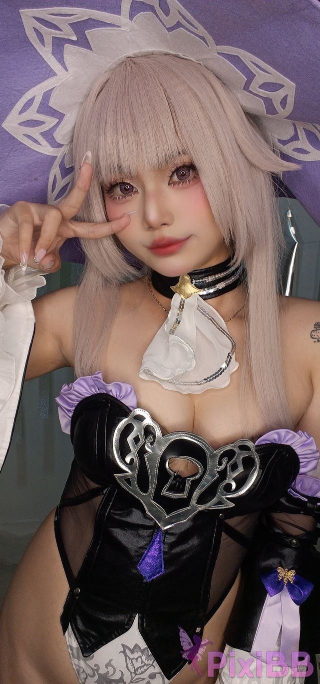 Cosplayer Miinmeow The Herta PixiBB.COM 063