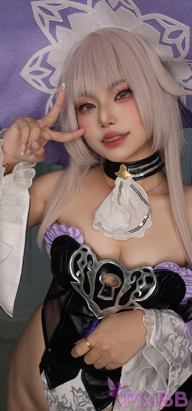 Cosplayer Miinmeow The Herta PixiBB.COM 065