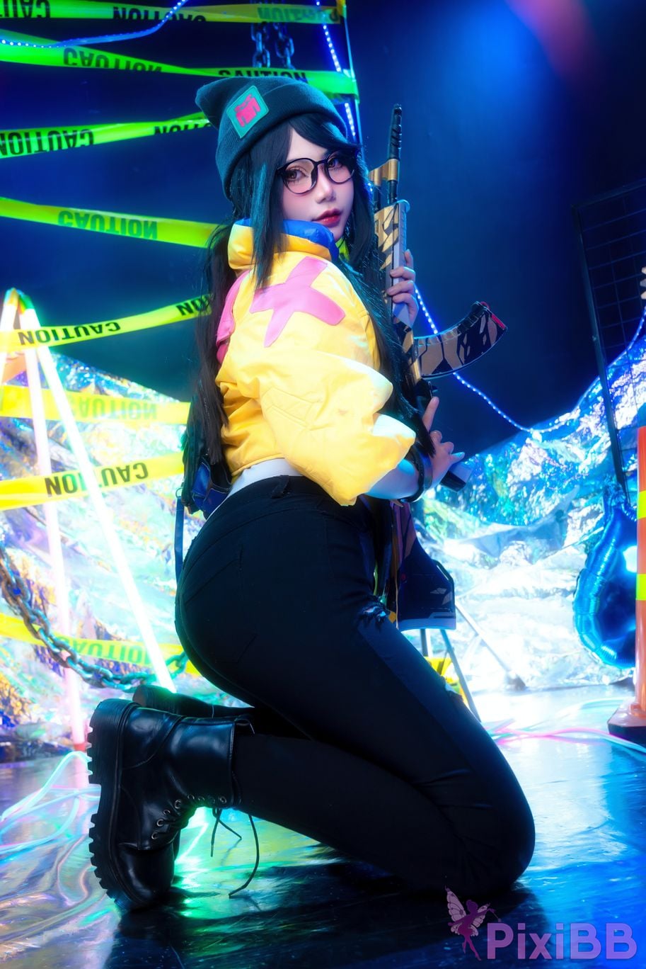 Cosplayer Miinmeow Killjoy PixiBB.COM 010