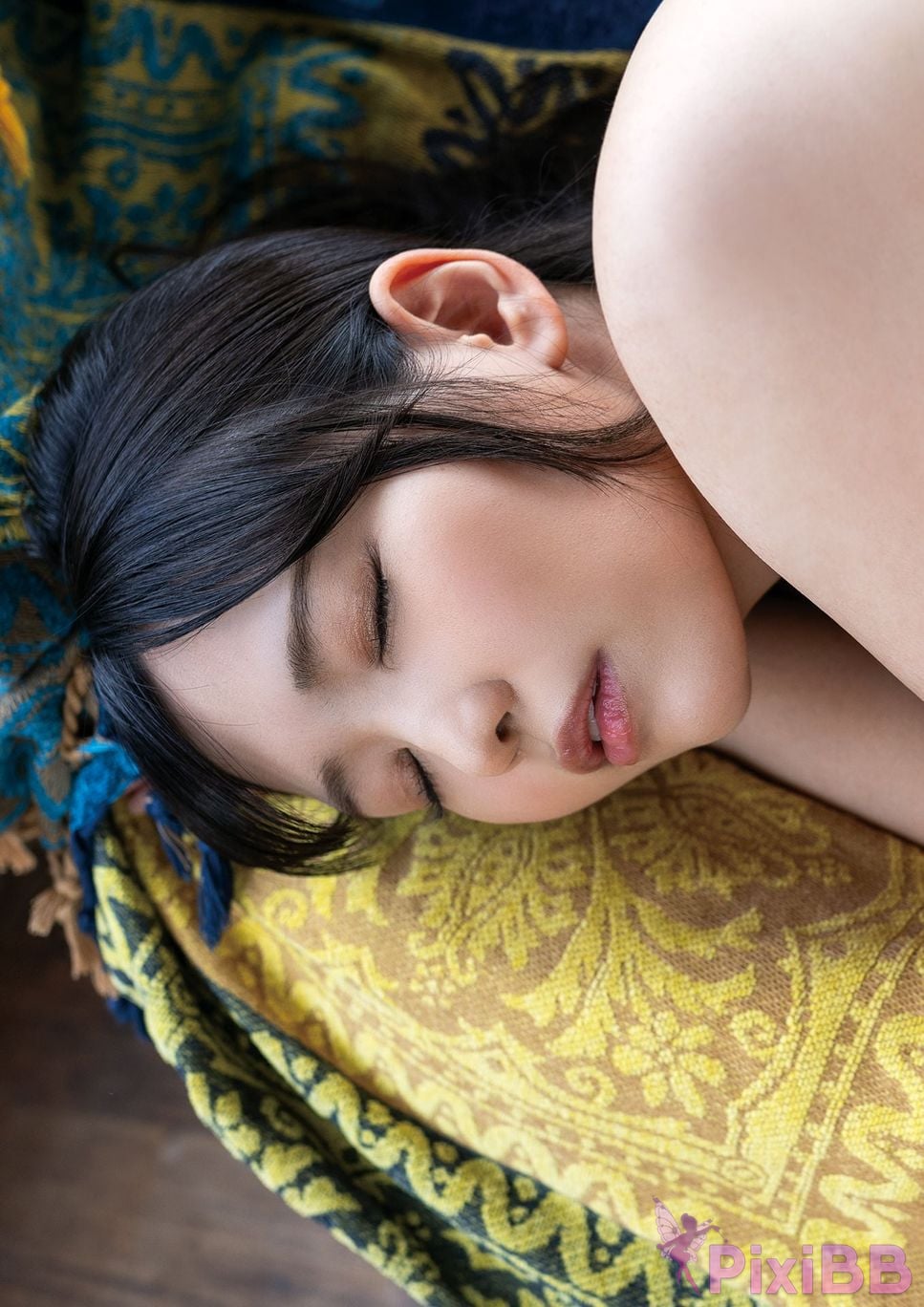 Japanese Idol Momona Koibuchi Kobuchi thighs Koimomo Photo Album PixiBB.COM 060