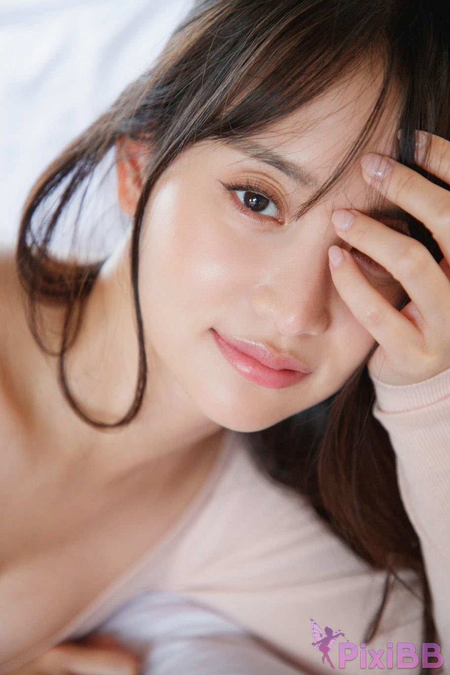 Japanese Idol Nagao Mariya FRIDAY Digital Photo Album On the beach in winter Alone with you vol.2 Large Volume 100 Pages PixiBB.COM 024