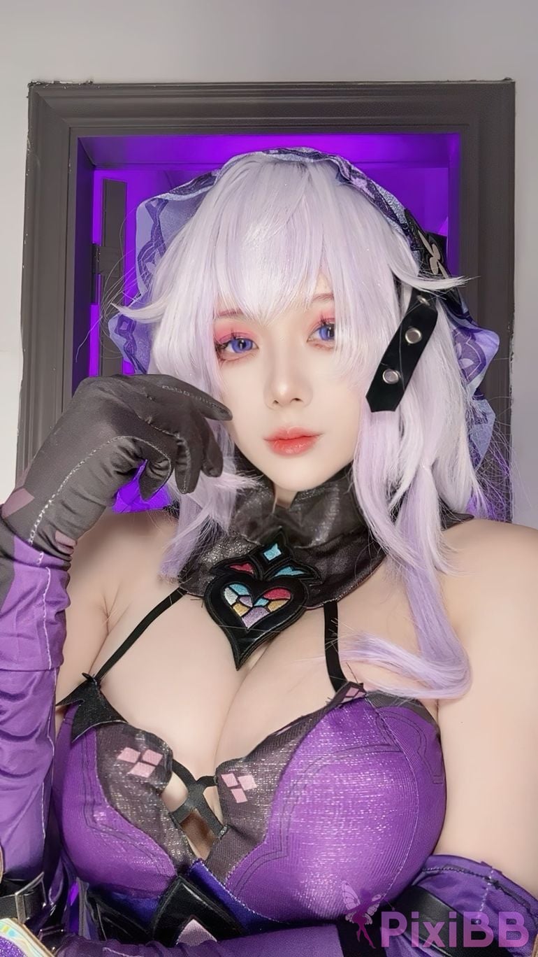 Coser jiu yan Black Swan and Emilia PixiBB.COM 002