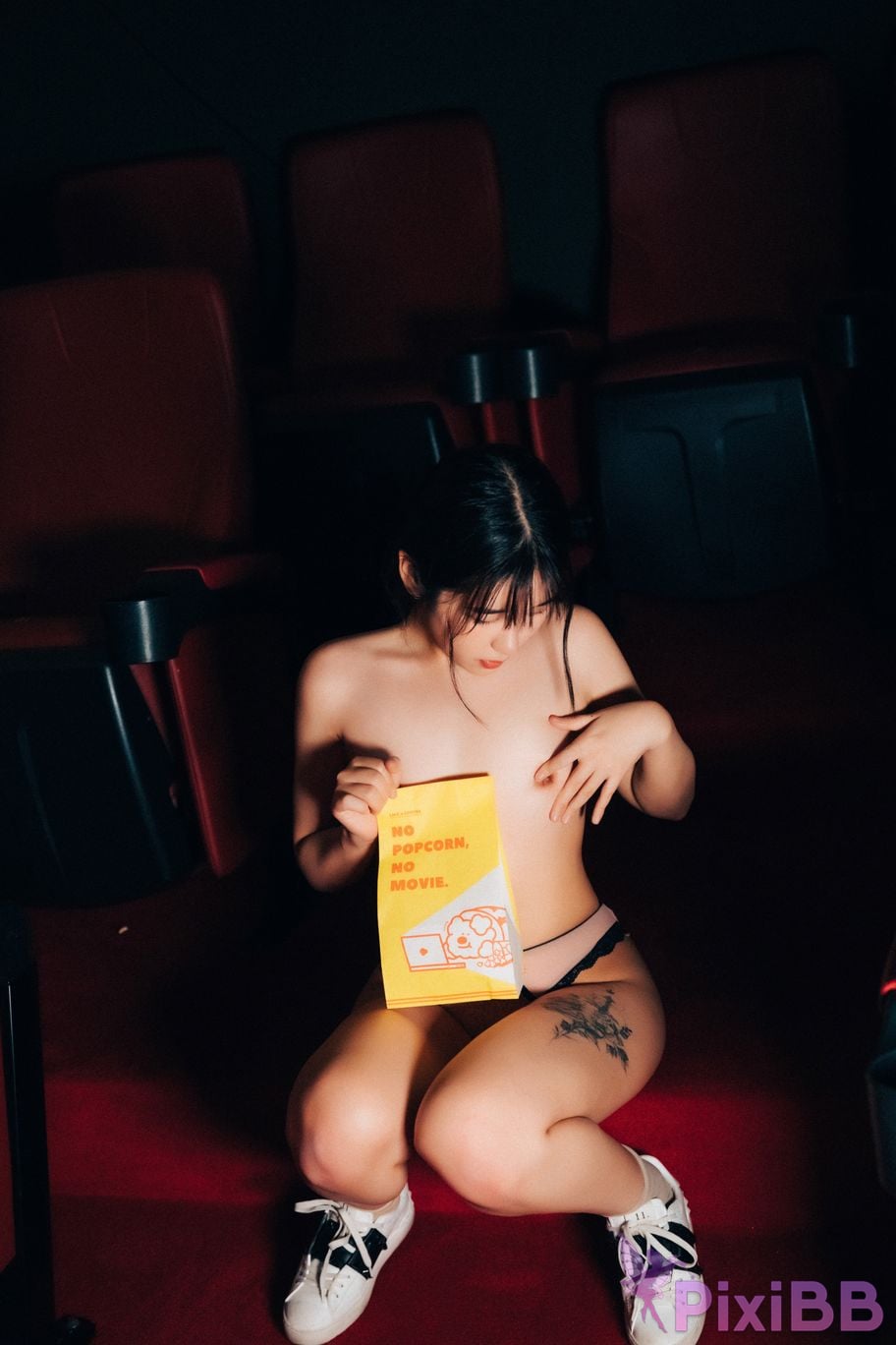 Loozy Sonson Cinema Girl S.Ver uncensored PixiBB.COM 024