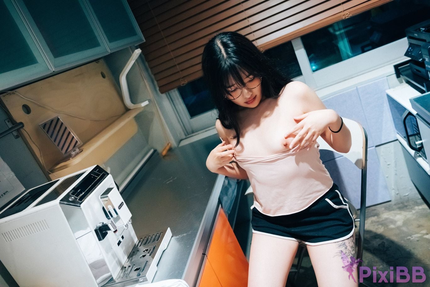 Loozy Sonson Reading Room S Ver PixiBB.COM 004