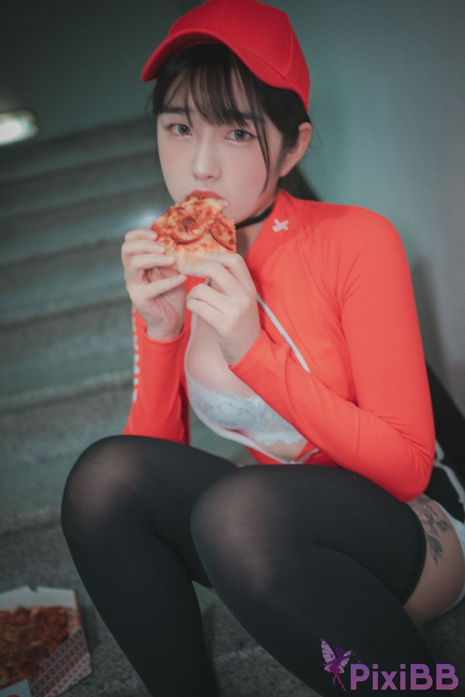 DJAWA Photo Sonson Pizza Girl PixiBB.COM 007