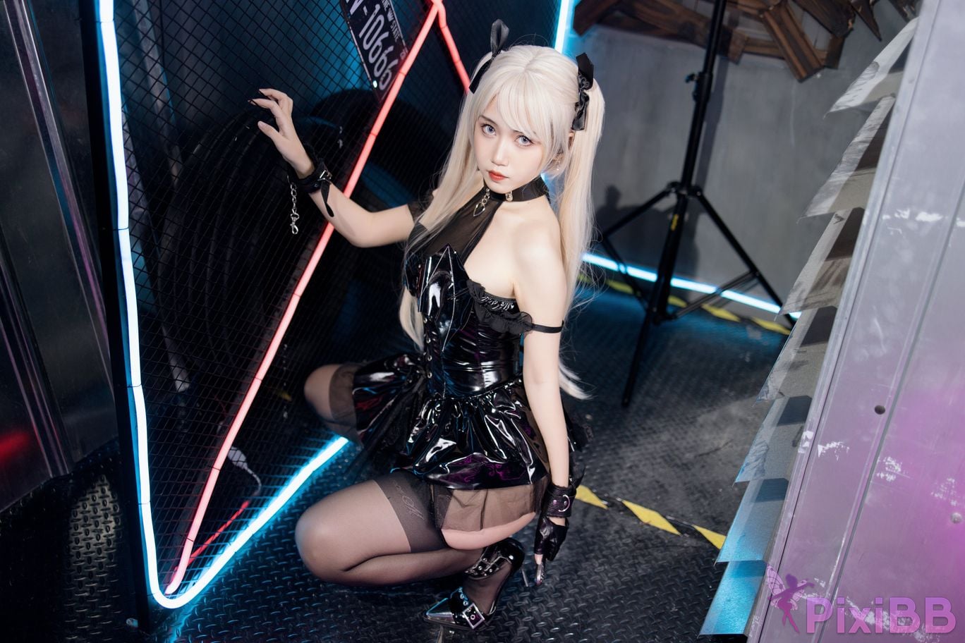 Coser Bu dai mao PixiBB.COM 036