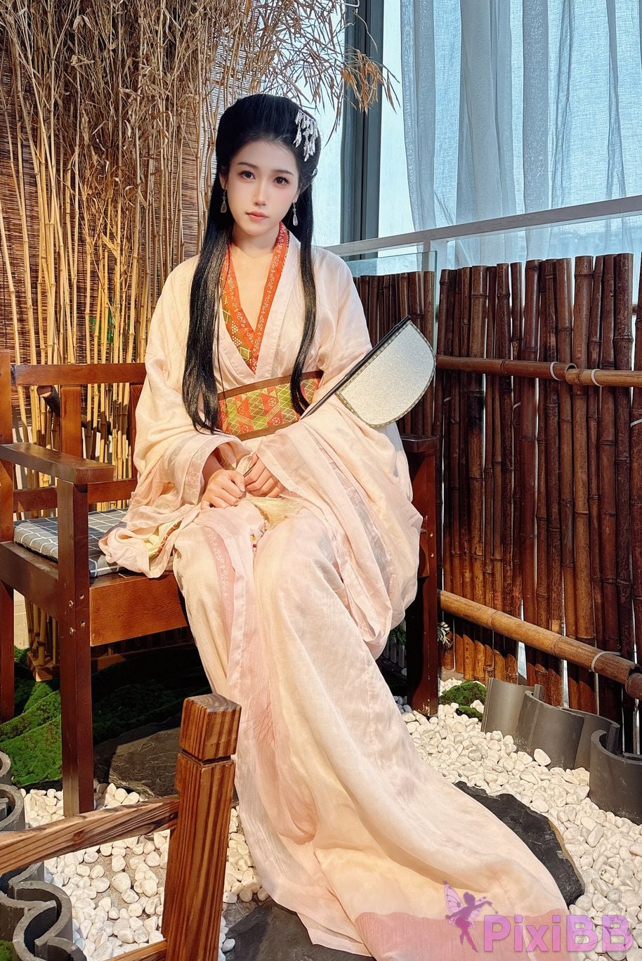 Coser Bu dai mao PixiBB.COM 080