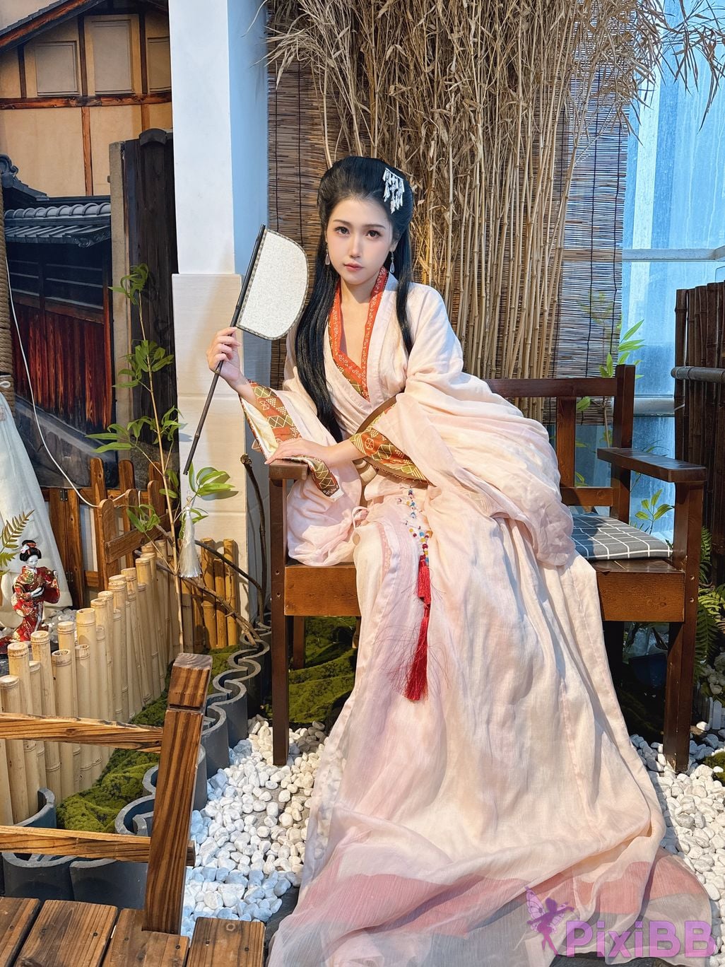 Coser Bu dai mao PixiBB.COM 081