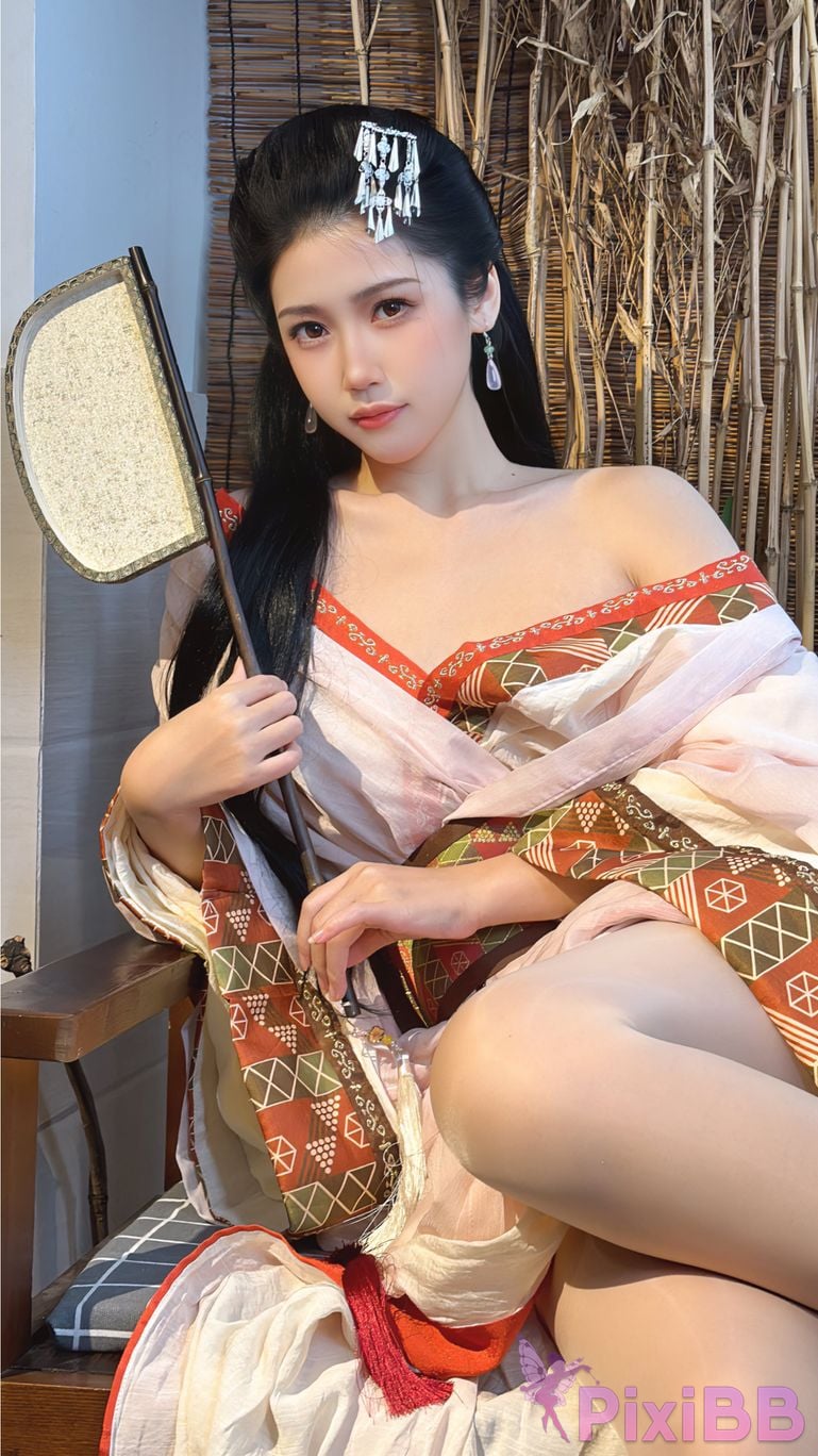 Coser Bu dai mao PixiBB.COM 098