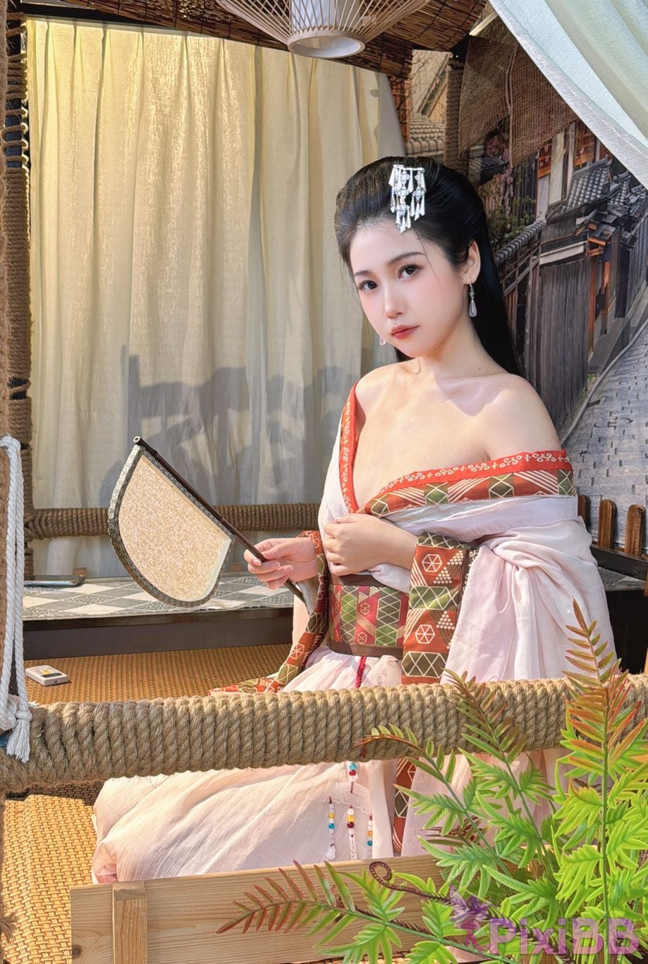Coser Bu dai mao PixiBB.COM 105