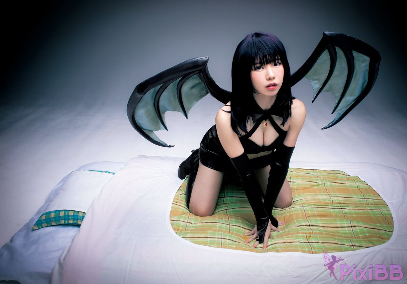 Japanese Idol Enako 1st Major photo book PixiBB.COM 105