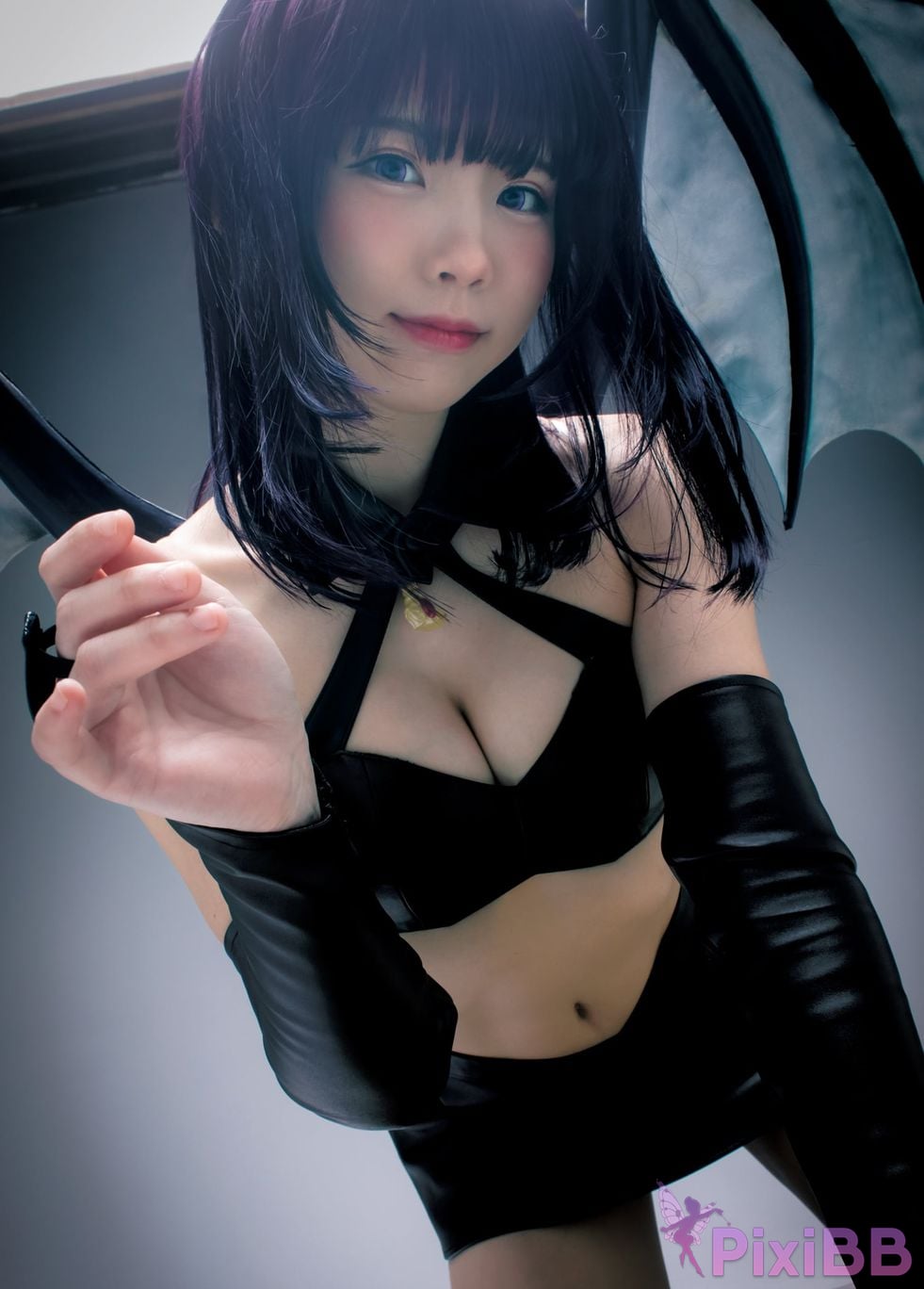 Japanese Idol Enako 1st Major photo book PixiBB.COM 109