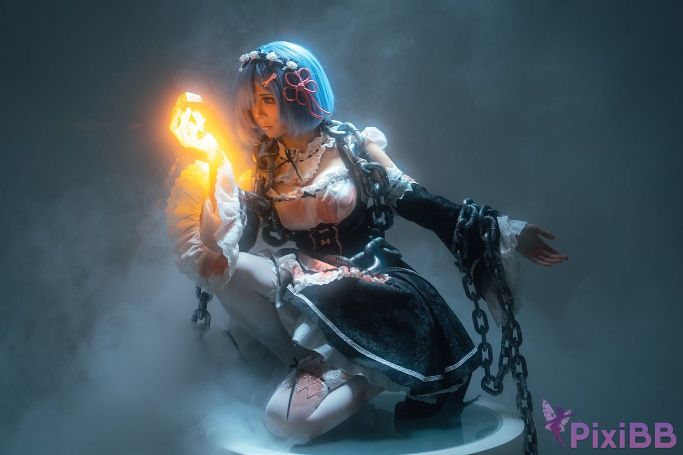 Cosplayer Iron hand calls the beast Damaged Rem PixiBB.COM 005