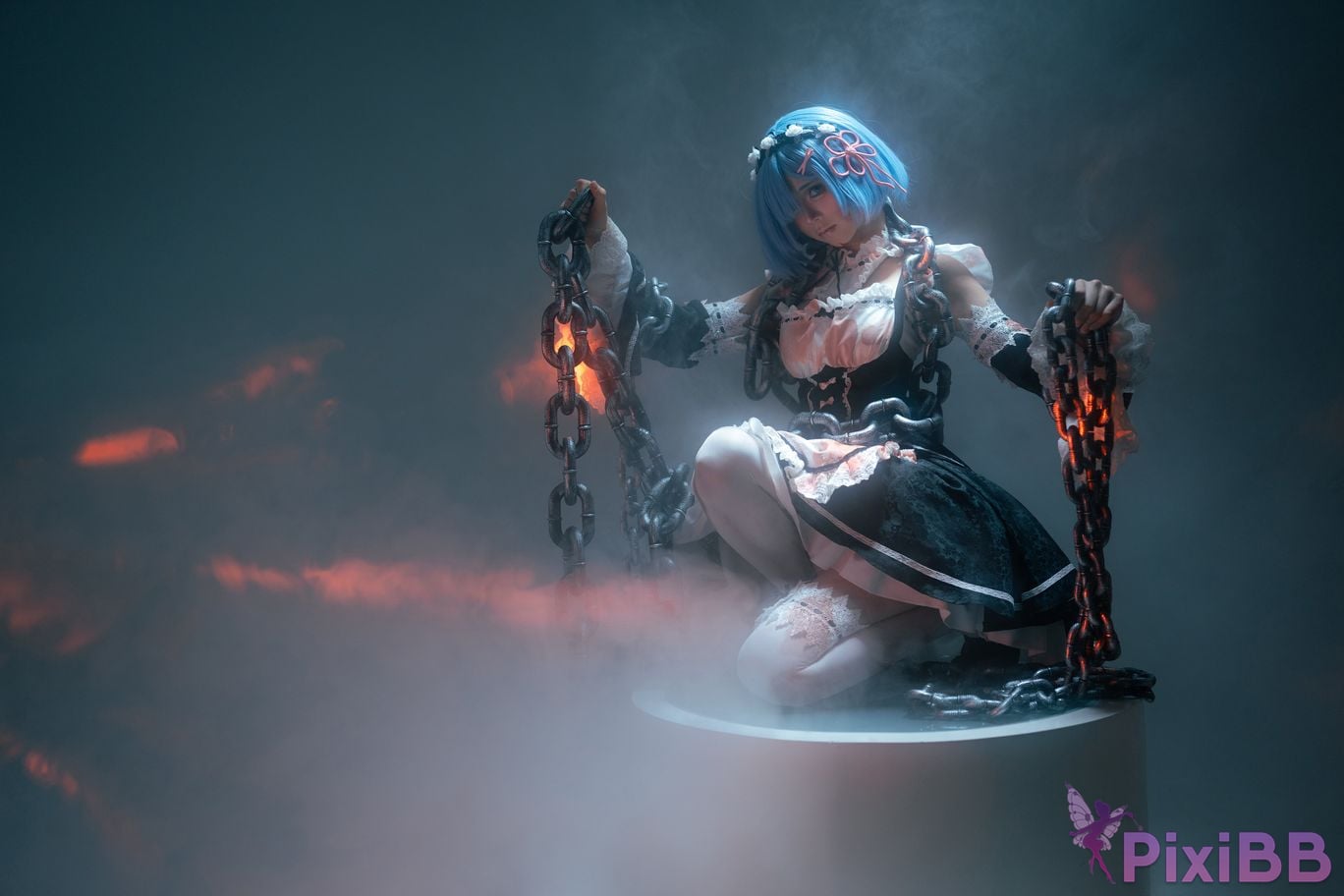 Cosplayer Iron hand calls the beast Damaged Rem PixiBB.COM 009