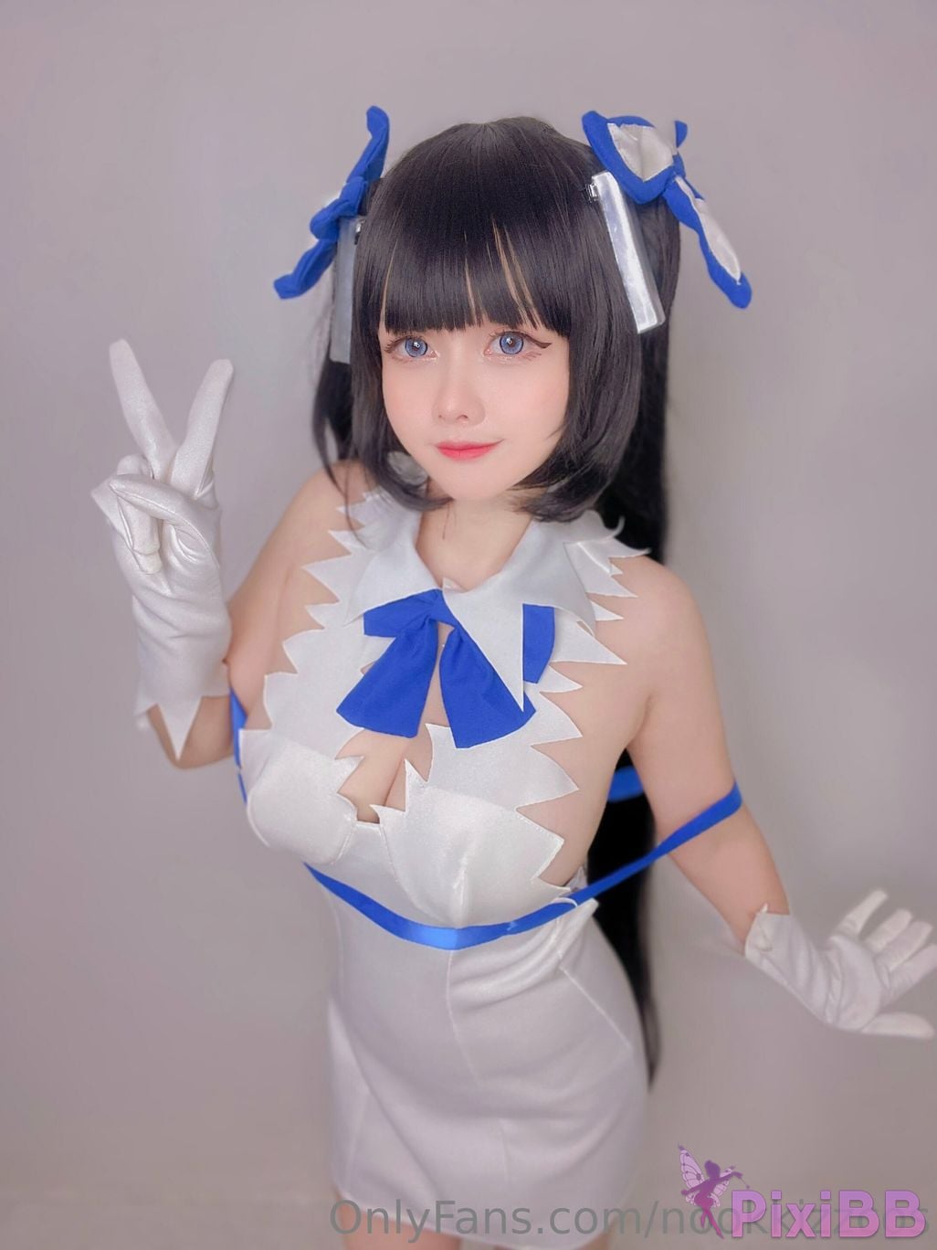 Cosplayer nookkizzcos Hestia PixiBB.COM 002