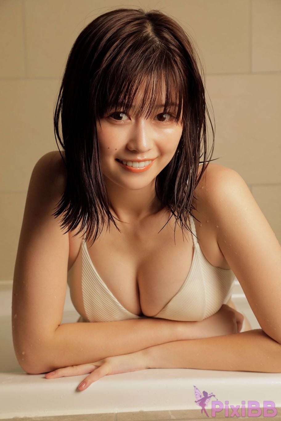 Japanese Idol Yuzuha Saeki GoodsPress digital photo book Yuzu sauna PixiBB.COM 047