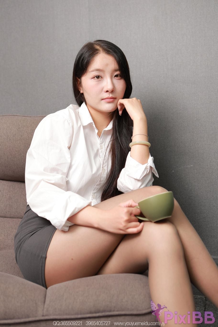 IESS Unconventional Interests No.2240 Wanping White Clothes and Gray Skirts Down PixiBB.COM 011