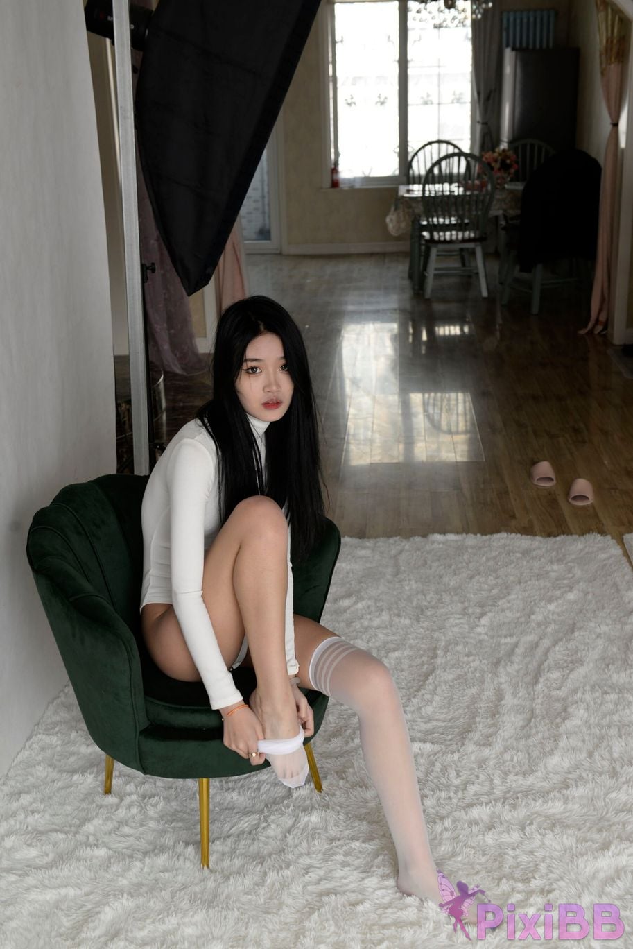Private Photoshoot Xiaoya kemi R18 OK X model White stockings with long legs and beautiful pussy Full scale shooting PixiBB.COM 095