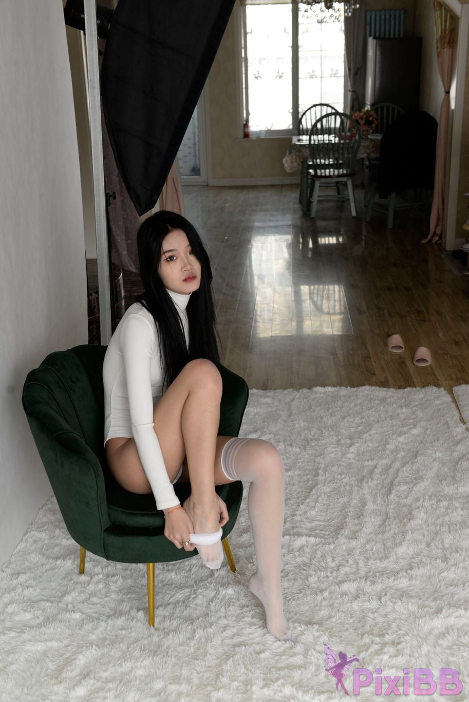 Private Photoshoot Xiaoya kemi R18 OK X model White stockings with long legs and beautiful pussy Full scale shooting PixiBB.COM 096
