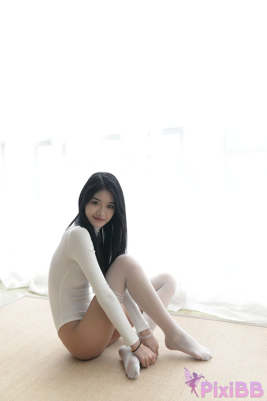 Private Photoshoot Xiaoya kemi R18 OK X model White stockings with long legs and beautiful pussy Full scale shooting PixiBB.COM 159