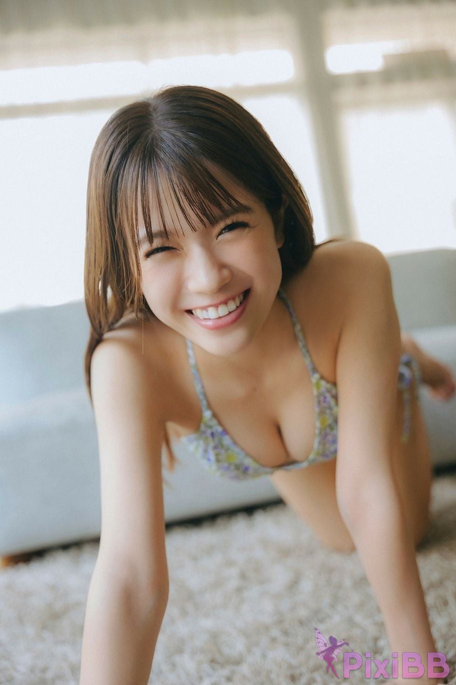 Japanese Idol Yuka Murayama FLASH digital photo book Our eyes meet that moment PixiBB.COM 084